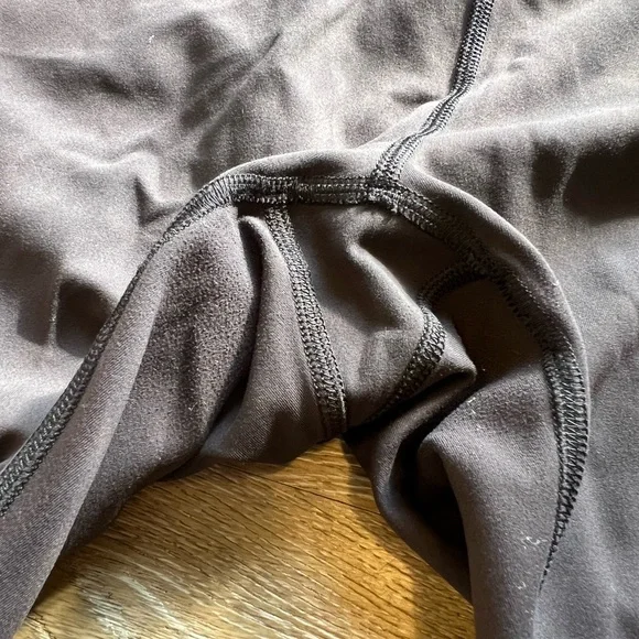 Lululemon Black Align Leggings 28” Size 8 - Picture 3 of 4